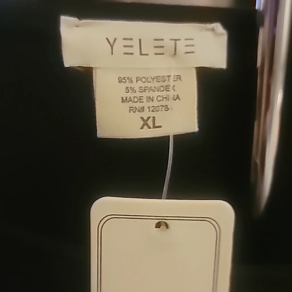 Yelete Bodycon Midi Dress - Picture 6 of 6